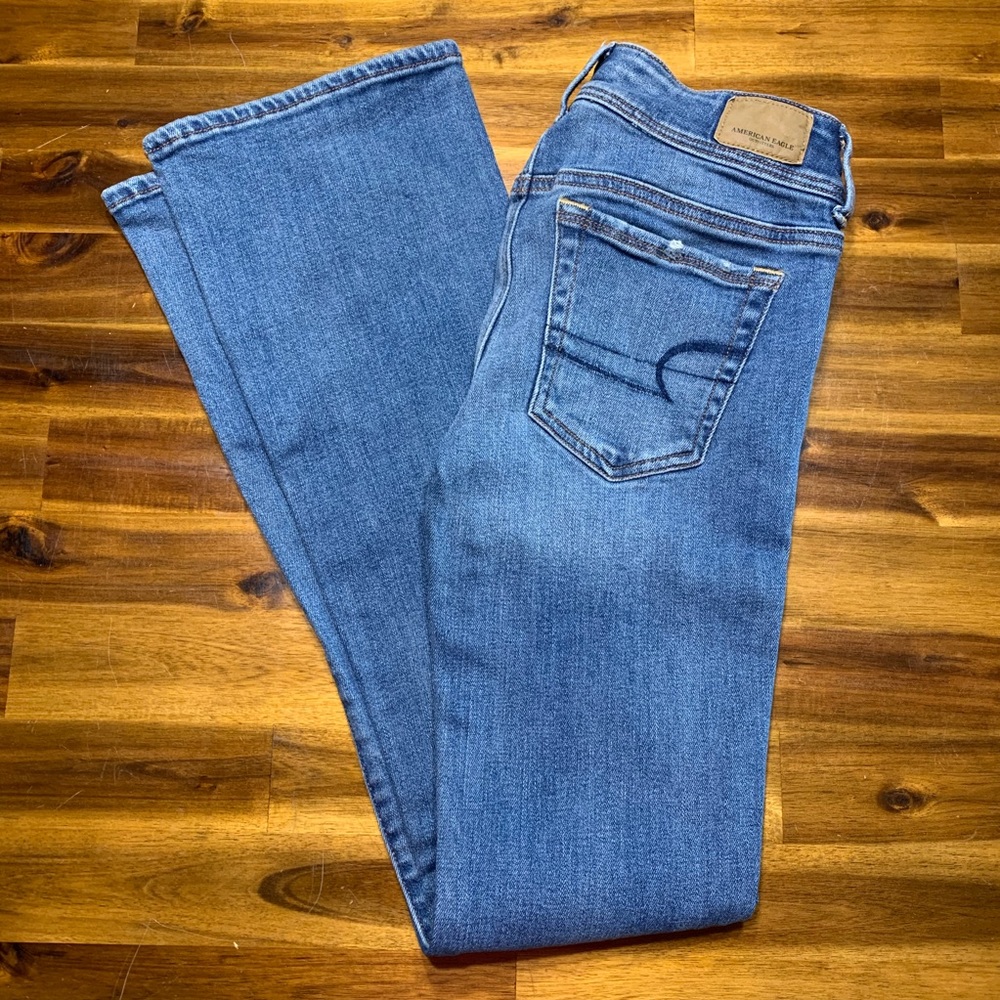 American Eagle Bootcut. Size 00R. Super stretch!